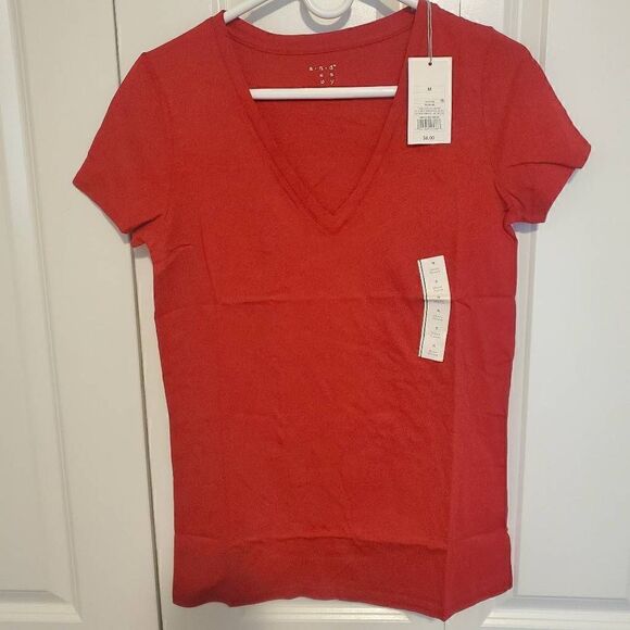 NWT A New Day Red Vneck Cotton Tee Medium - Picture 1 of 6